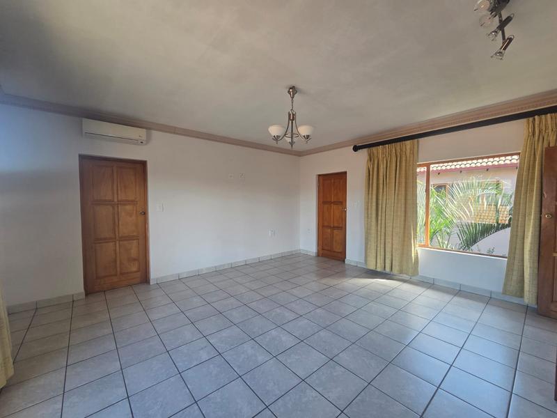5 Bedroom Property for Sale in Birdwood Estate North West